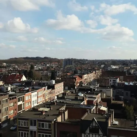 2 Bedroom In Antwerp, With Amazing View דירה